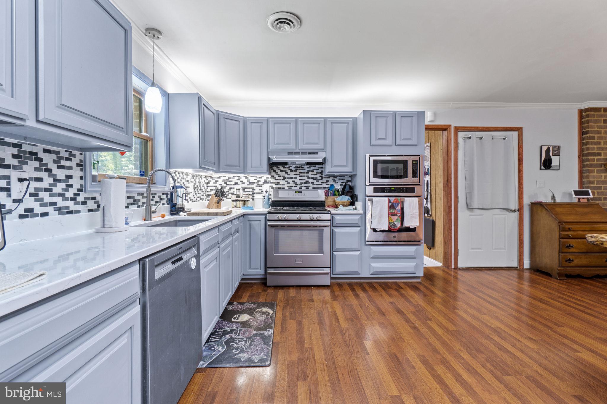 CAROLINE PINES - Residential