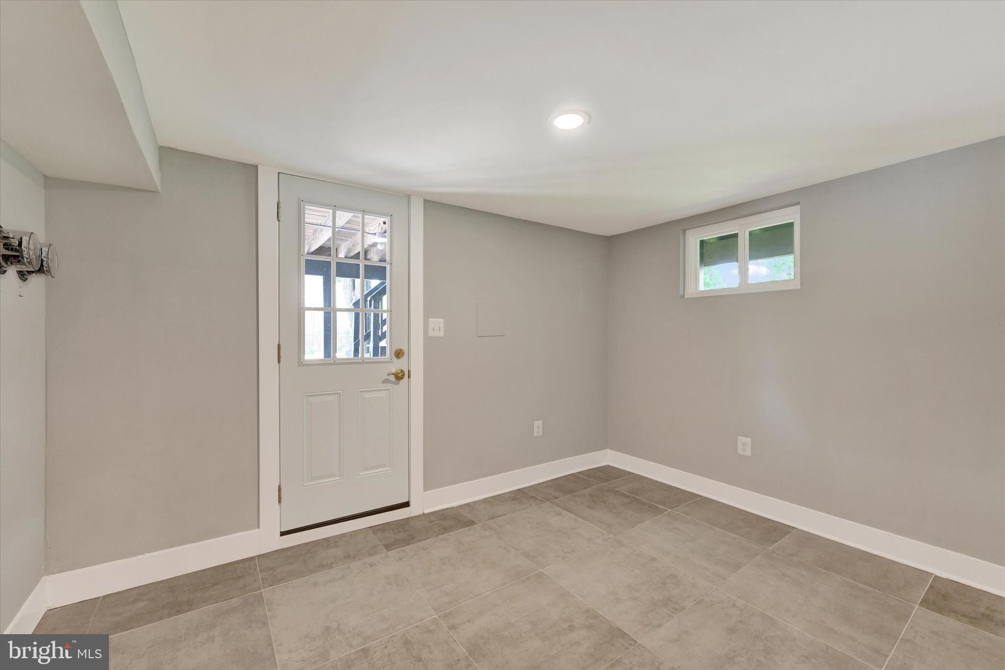 KENSINGTON - Residential