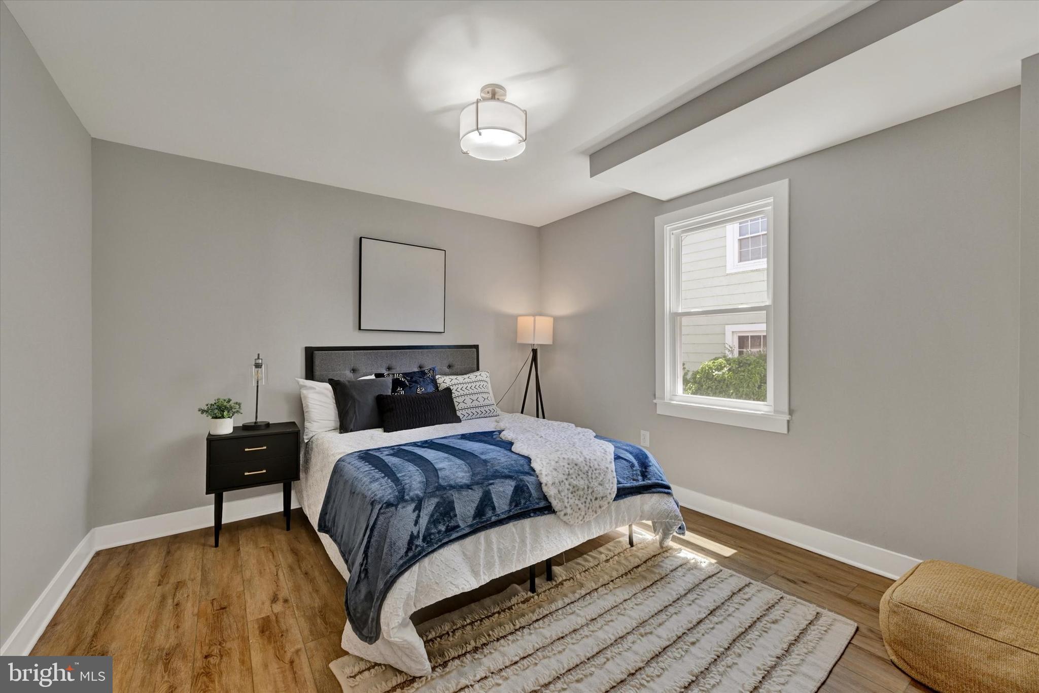 KENSINGTON - Residential