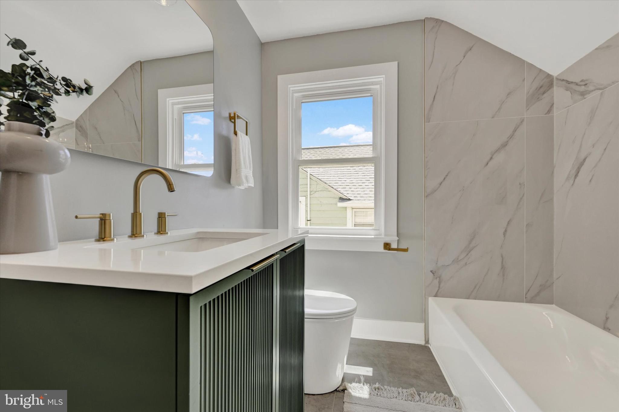 KENSINGTON - Residential