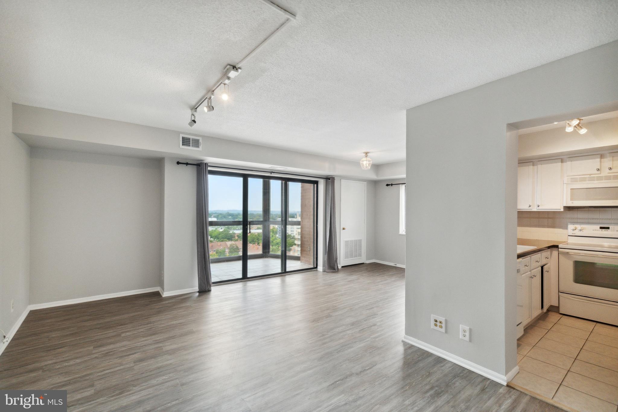 ALTA VISTA - Residential Lease