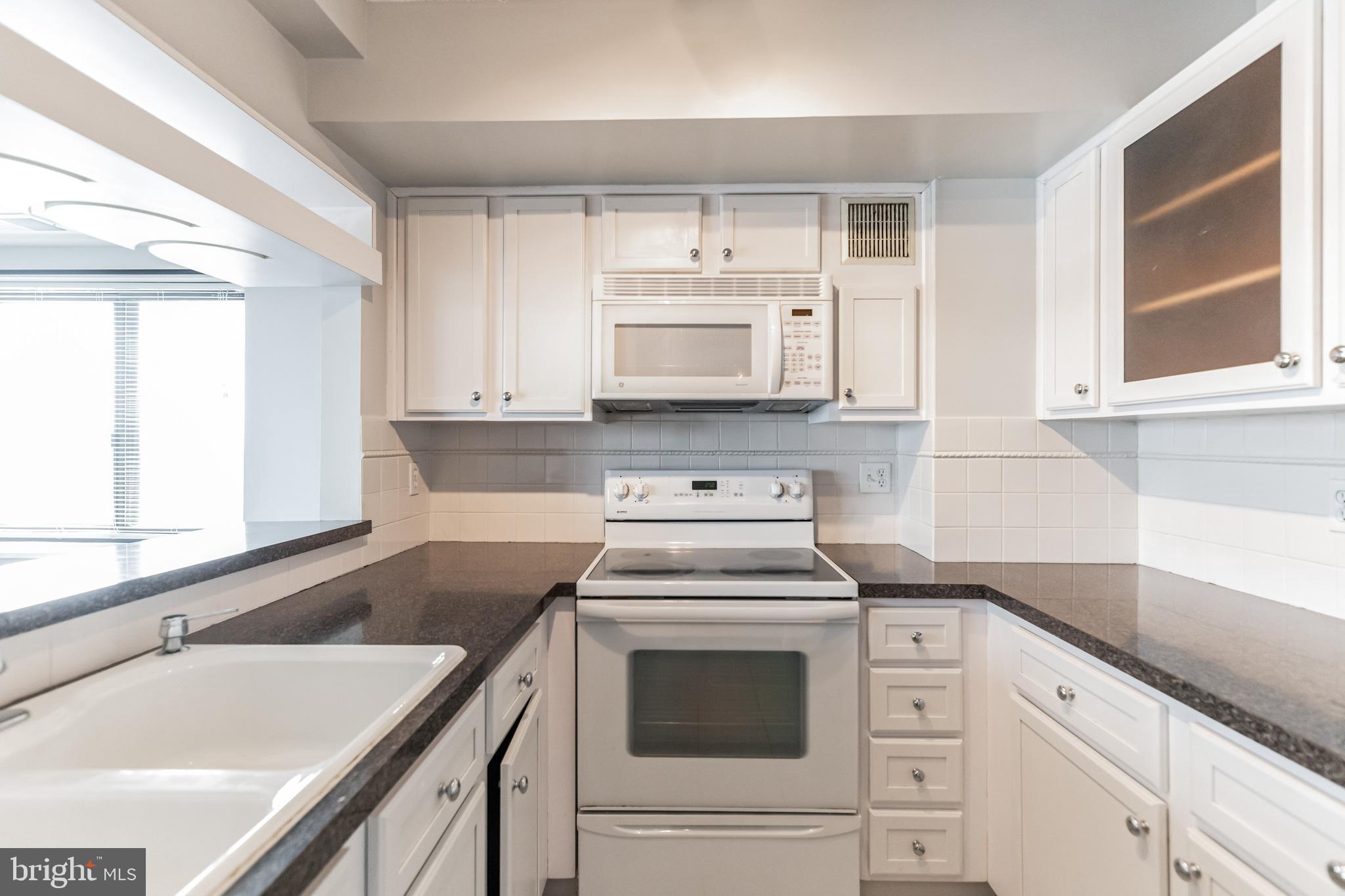 ALTA VISTA - Residential Lease