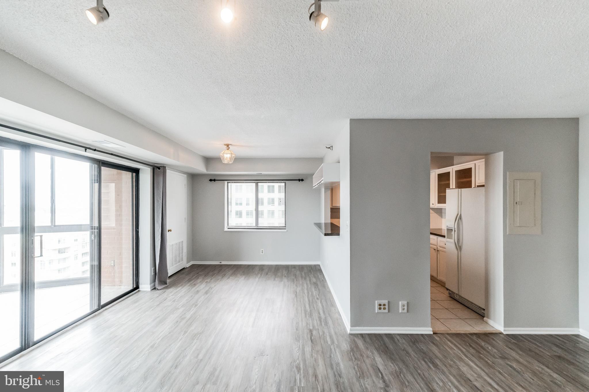 ALTA VISTA - Residential Lease