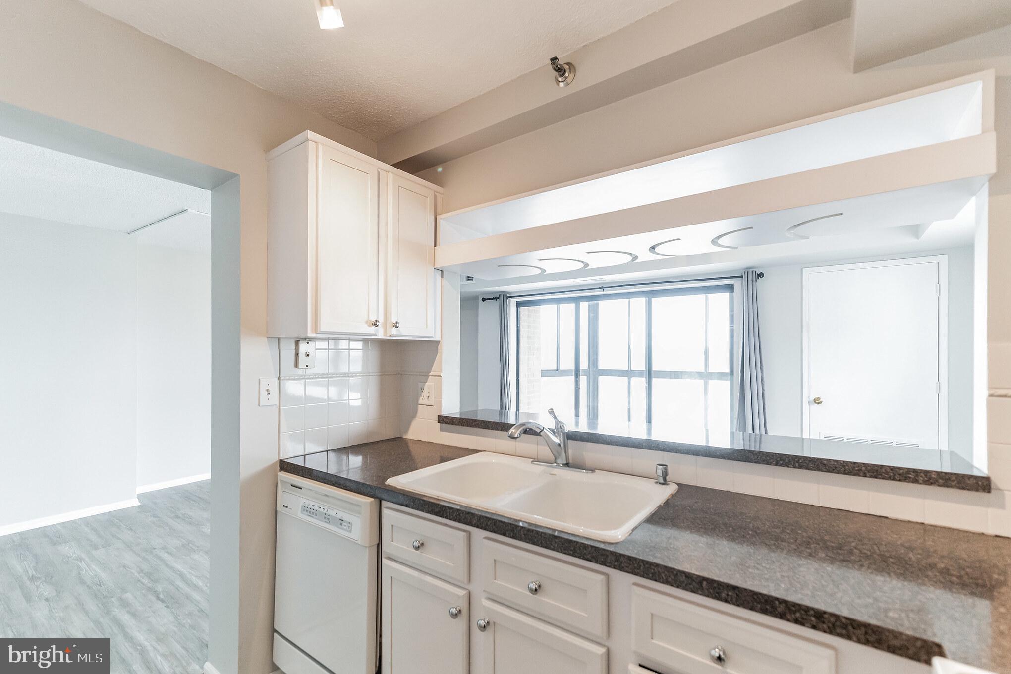 ALTA VISTA - Residential Lease