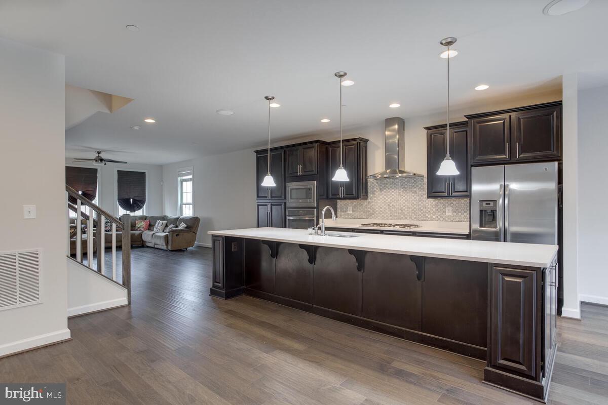 PARKSIDE - Residential Lease