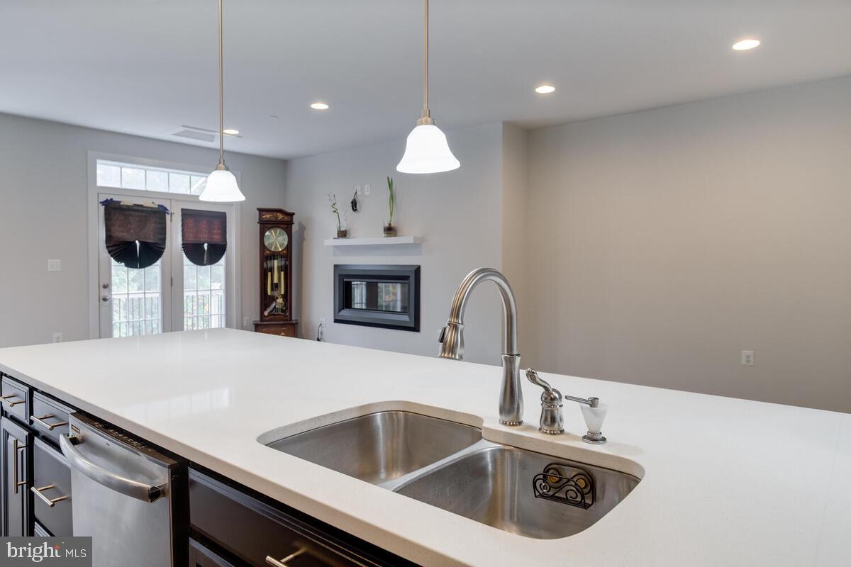 PARKSIDE - Residential Lease