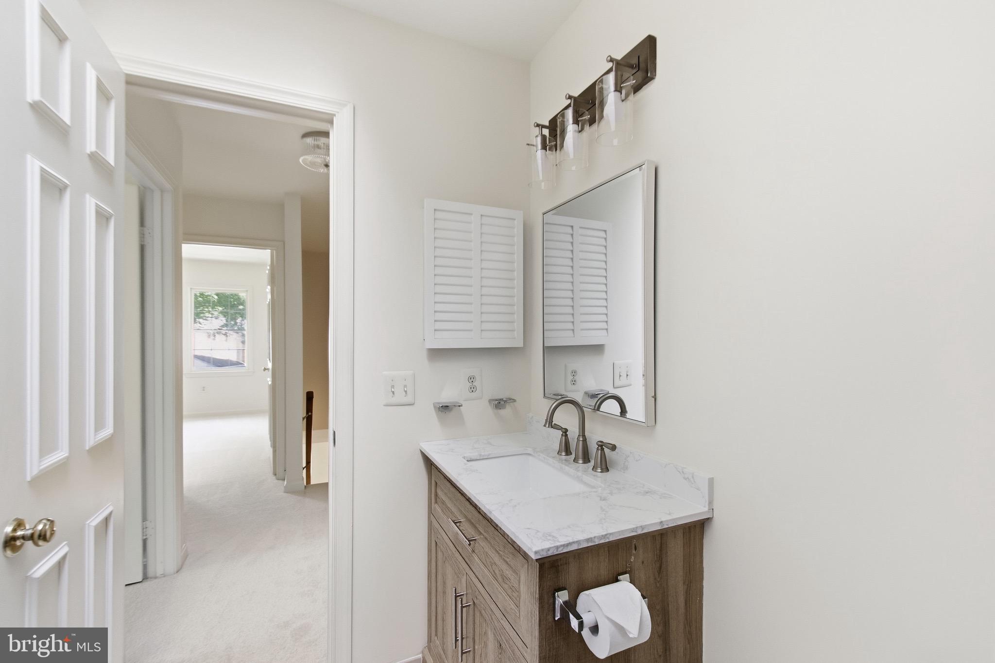 FAIRFAX STATION - Residential