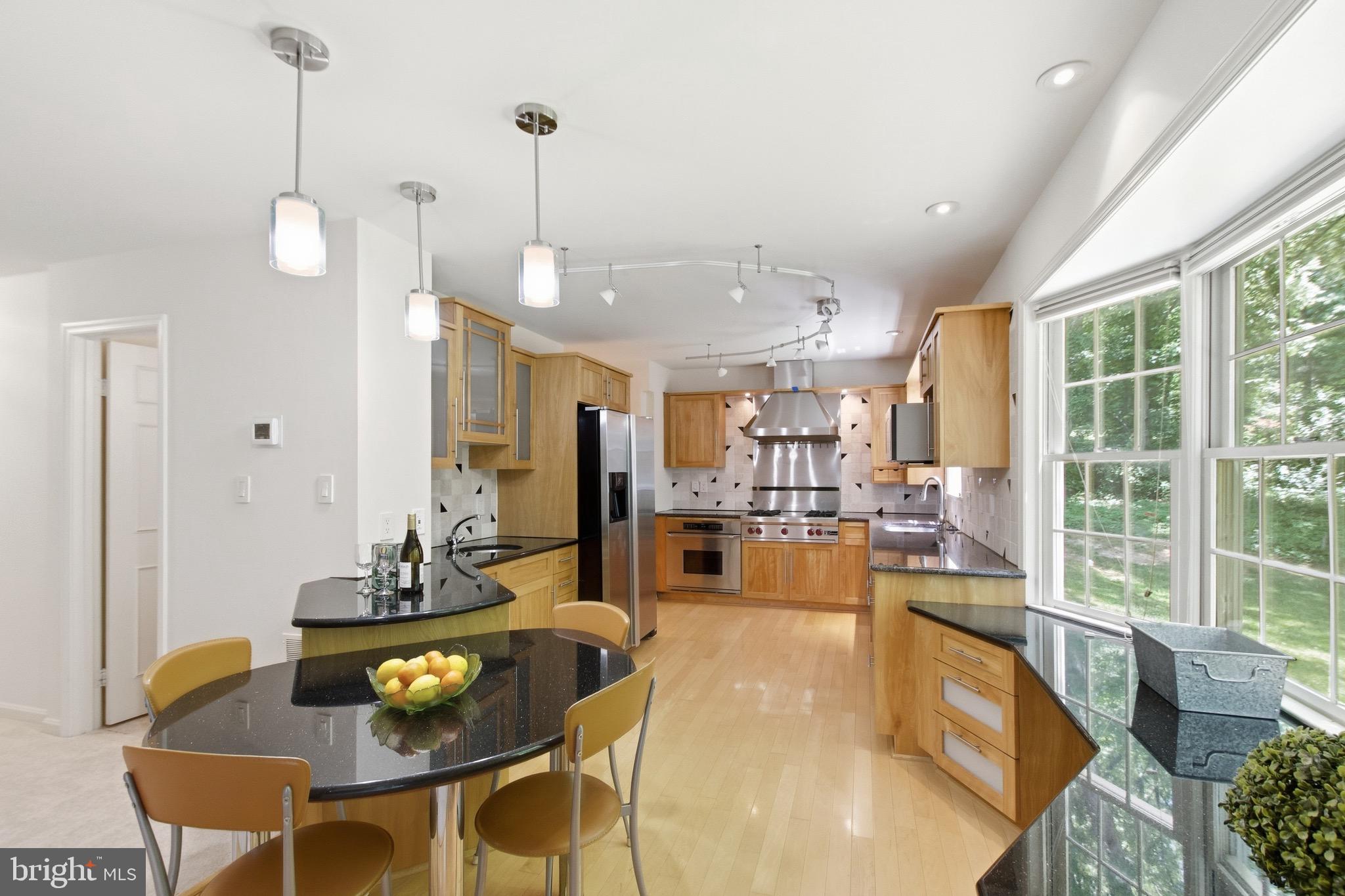 FAIRFAX STATION - Residential