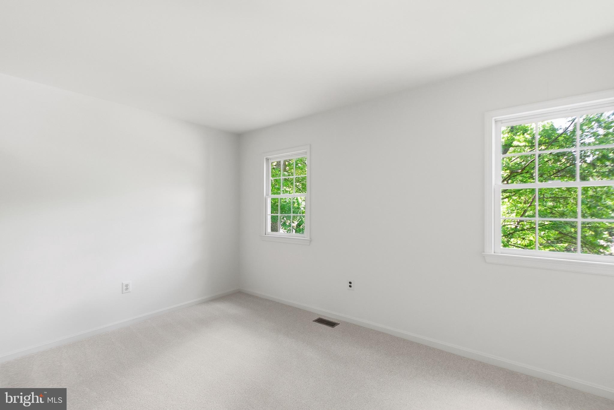 FAIRFAX STATION - Residential