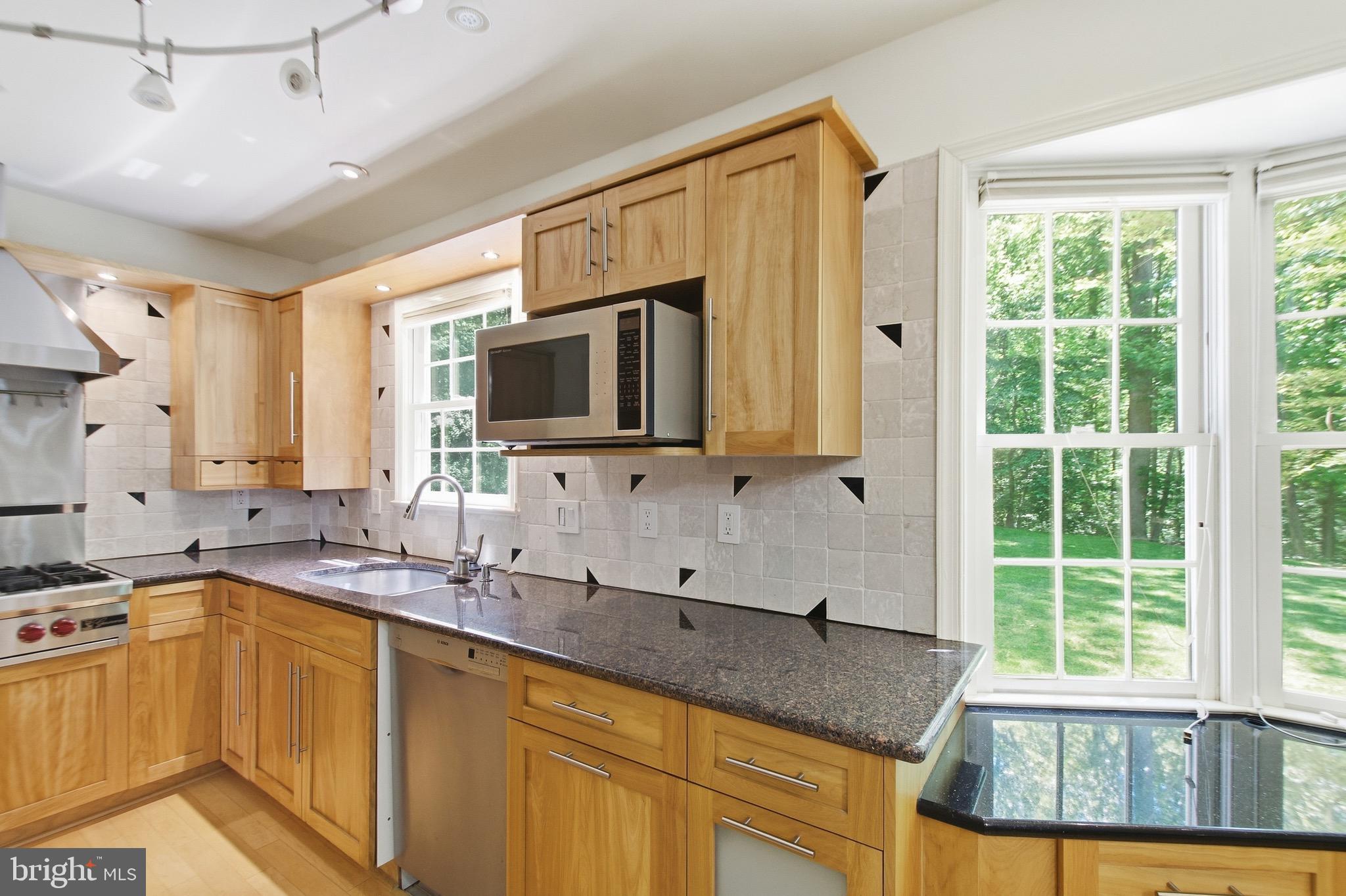 FAIRFAX STATION - Residential
