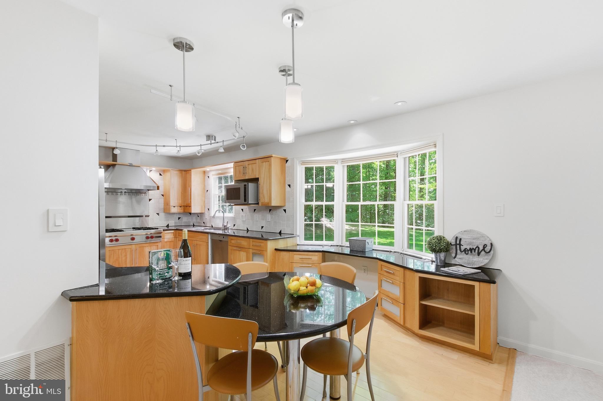 FAIRFAX STATION - Residential