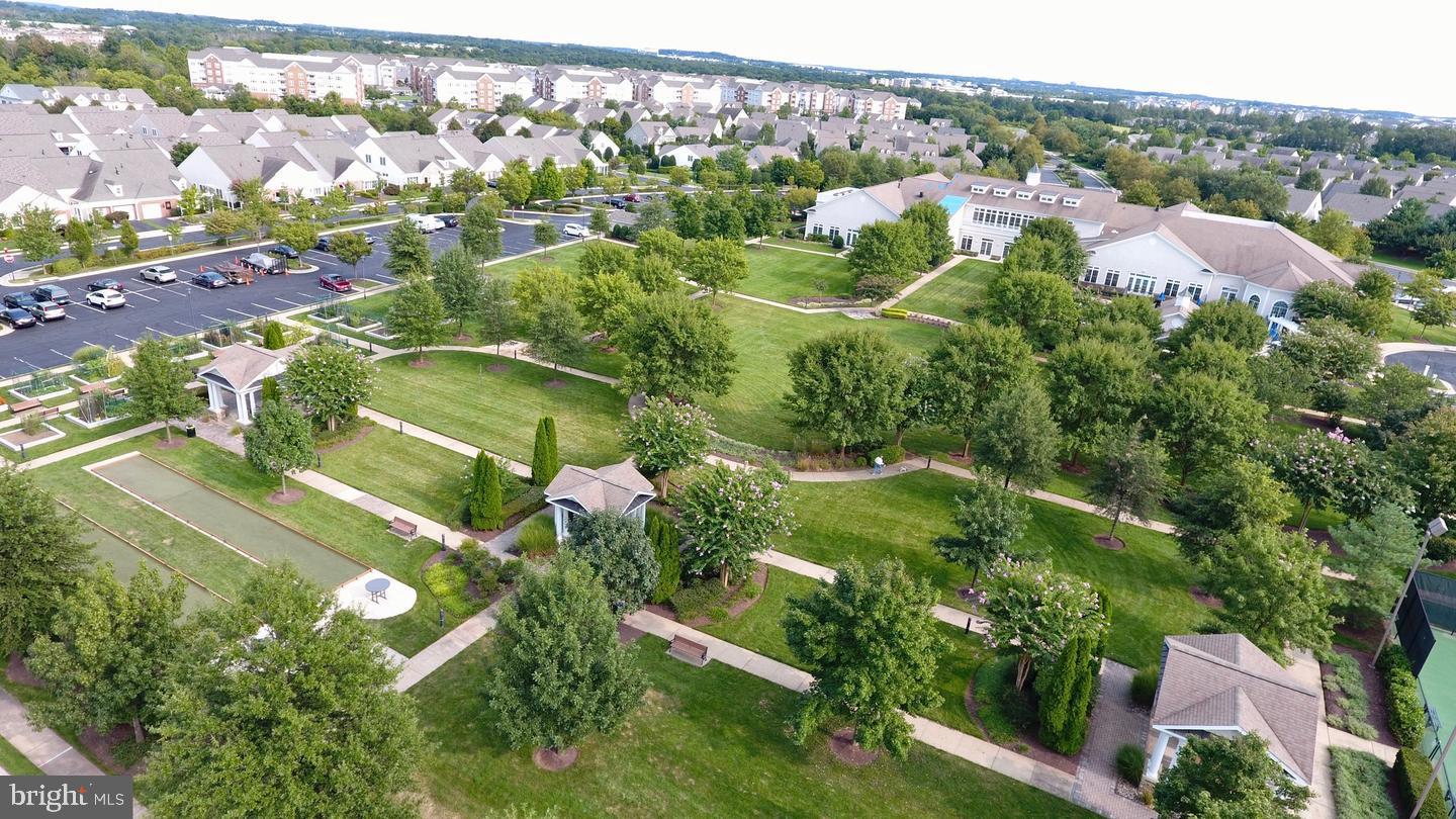 POTOMAC GREEN CONDOMINIUM - Residential