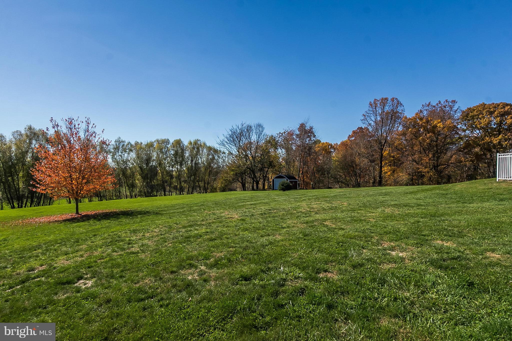 ROCKLAND ESTATES - Residential