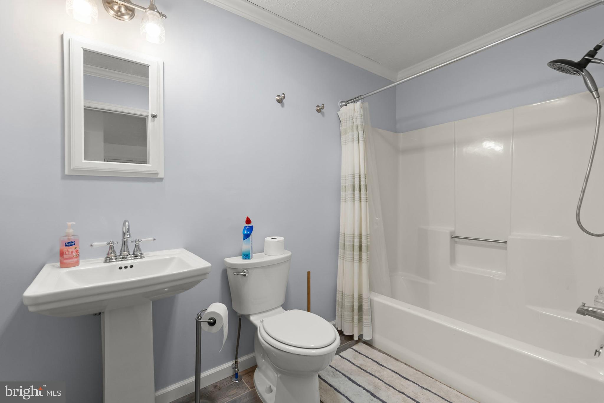 WHITSONS POINT - Residential