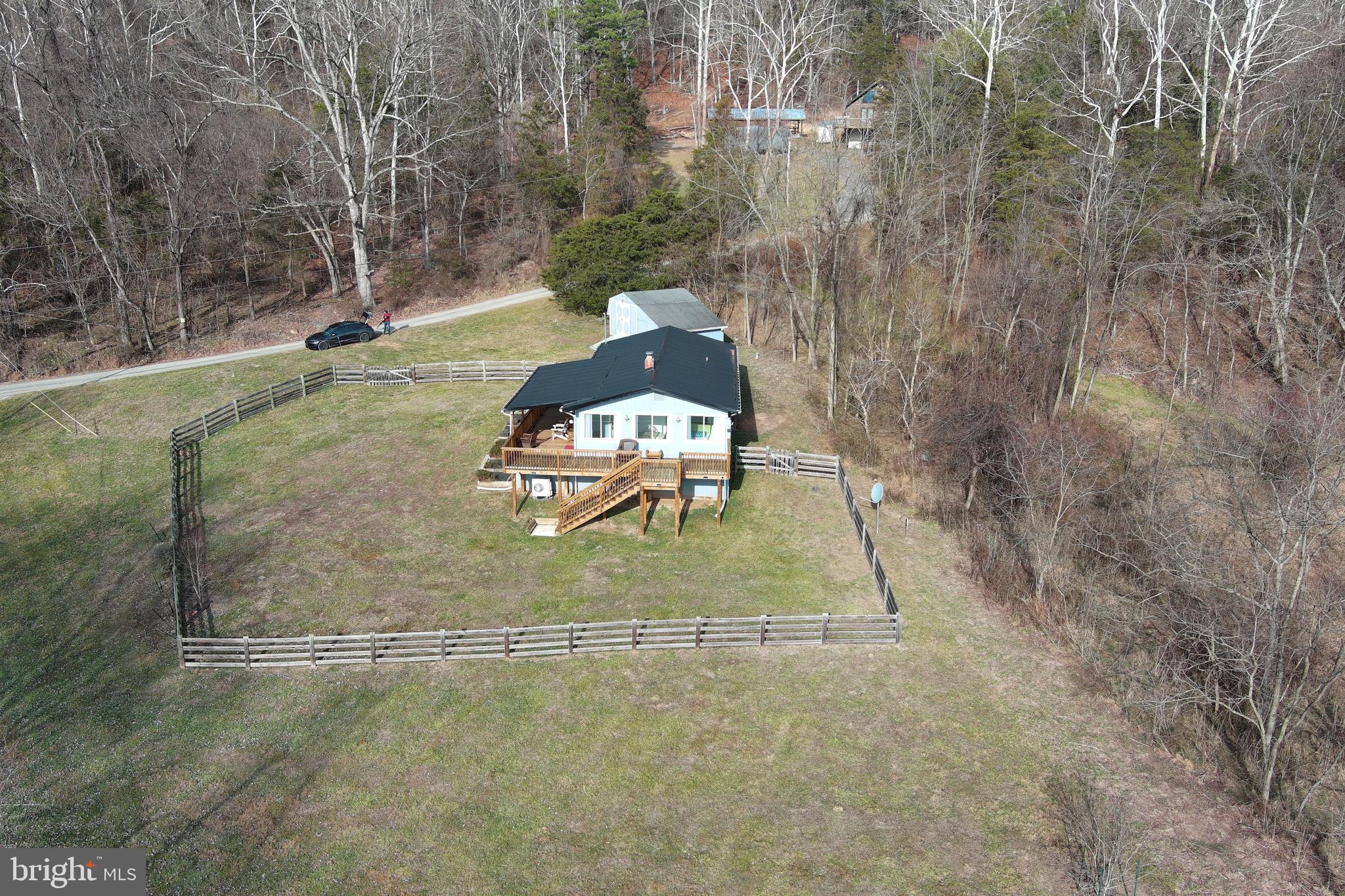 WHITSONS POINT - Residential