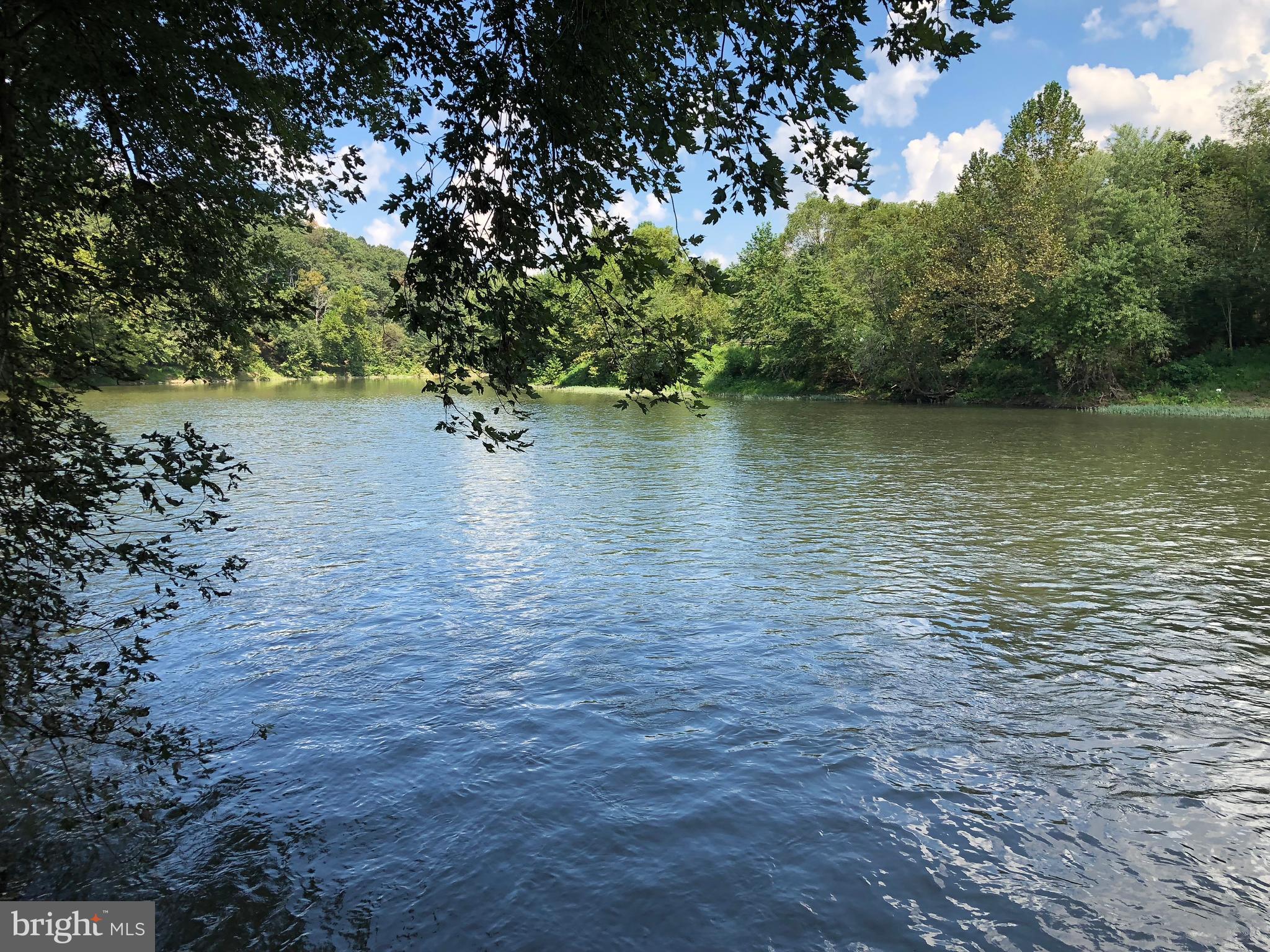 WHITSONS POINT - Residential