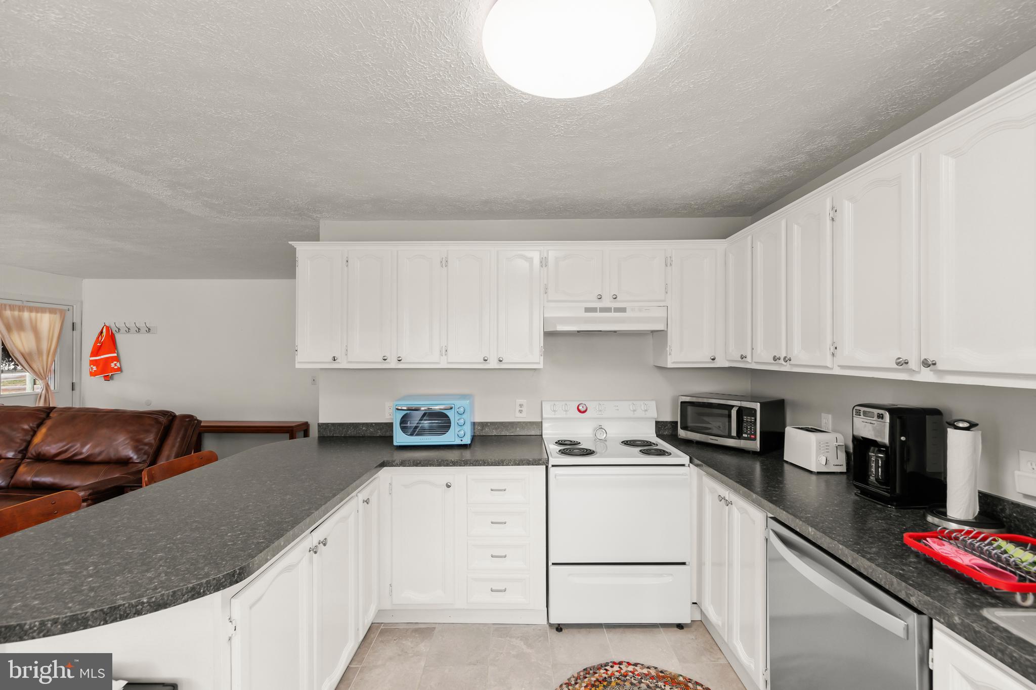 WHITSONS POINT - Residential