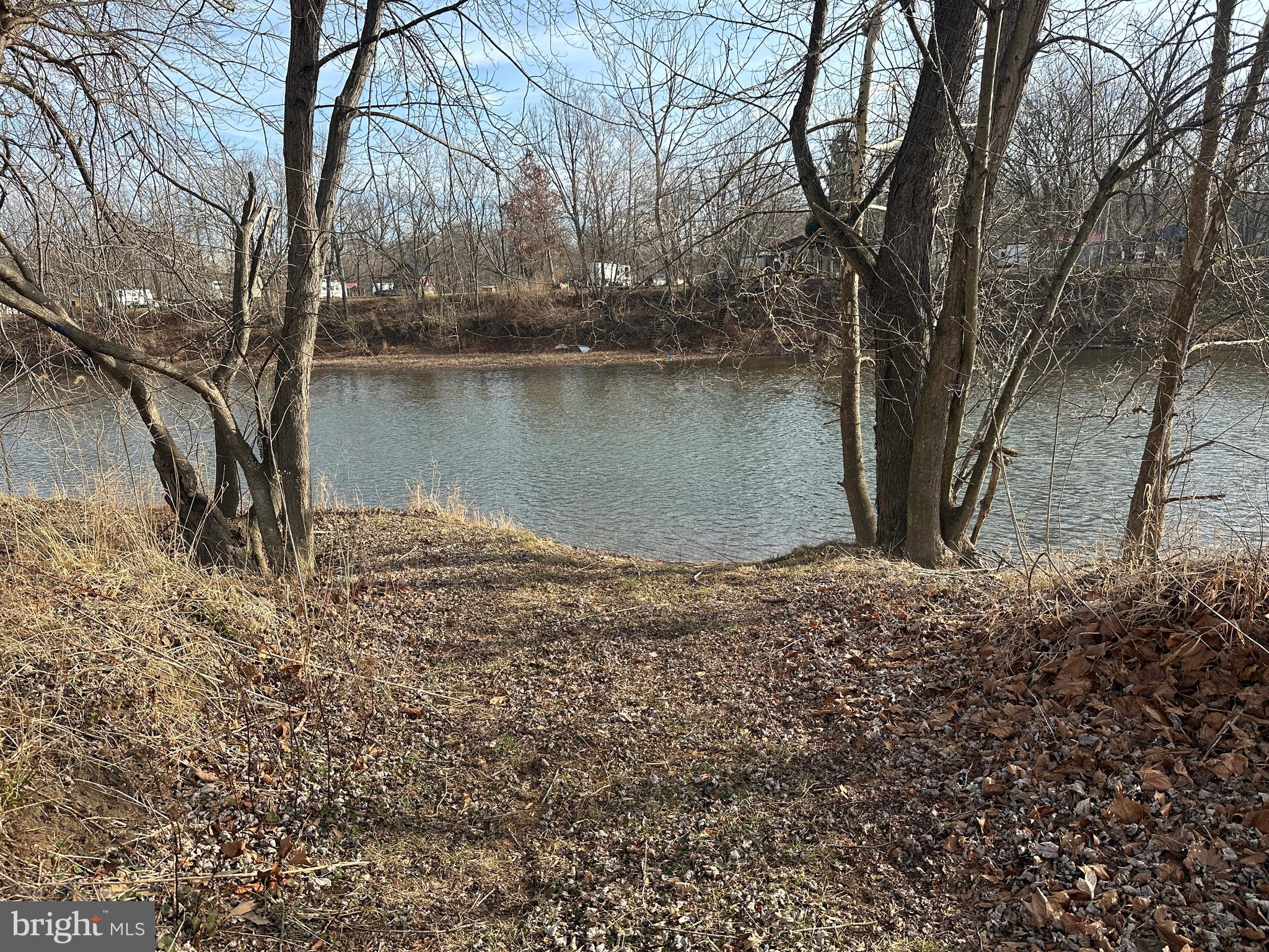 WHITSONS POINT - Residential
