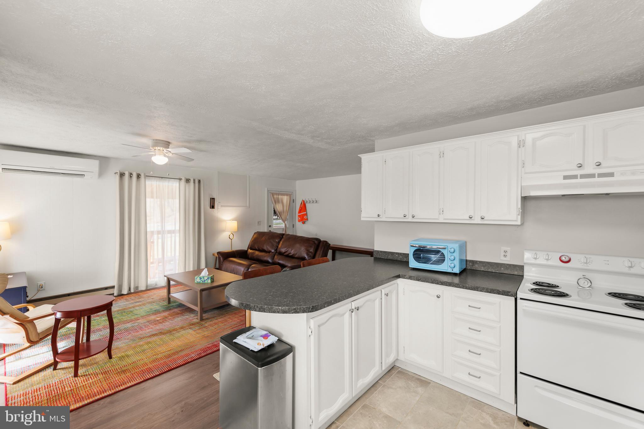 WHITSONS POINT - Residential