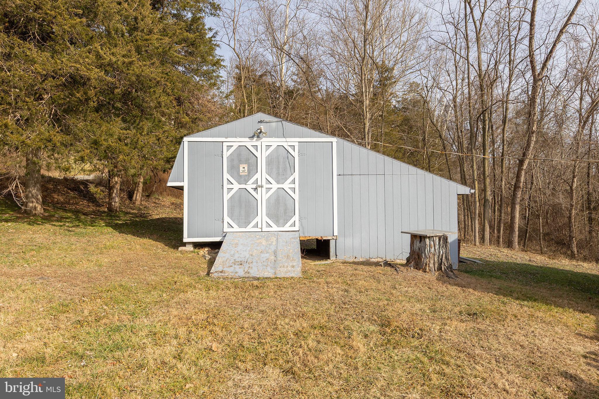 WHITSONS POINT - Residential