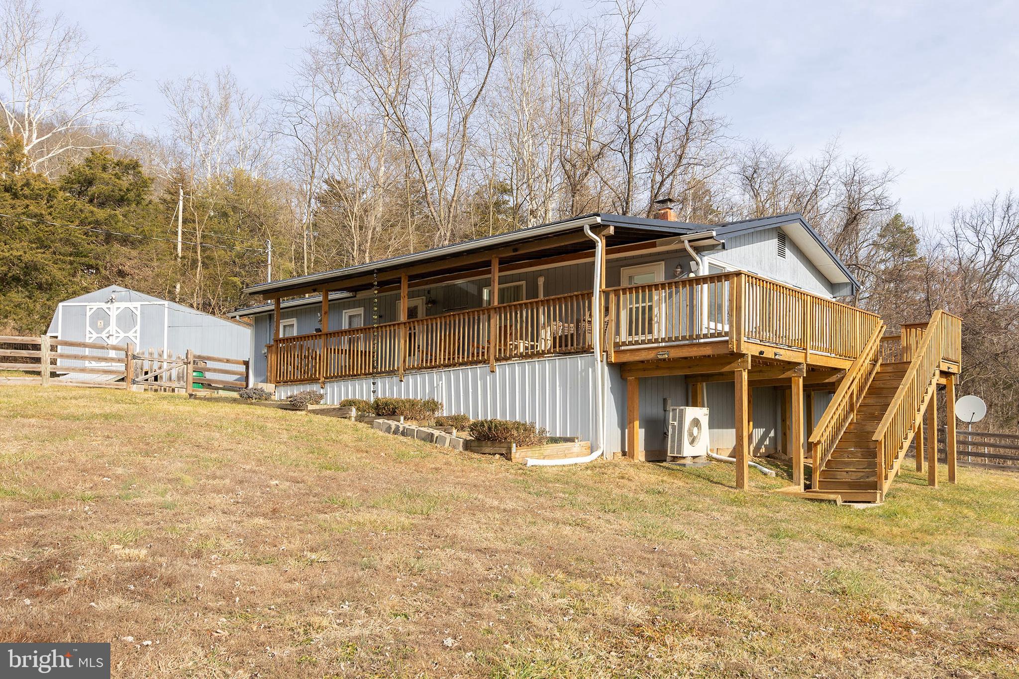 WHITSONS POINT - Residential