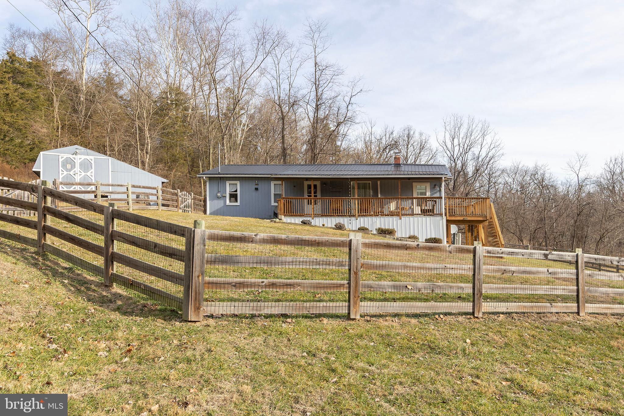 WHITSONS POINT - Residential