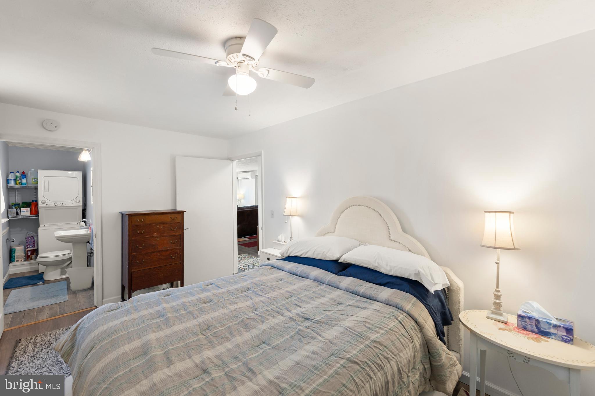 WHITSONS POINT - Residential