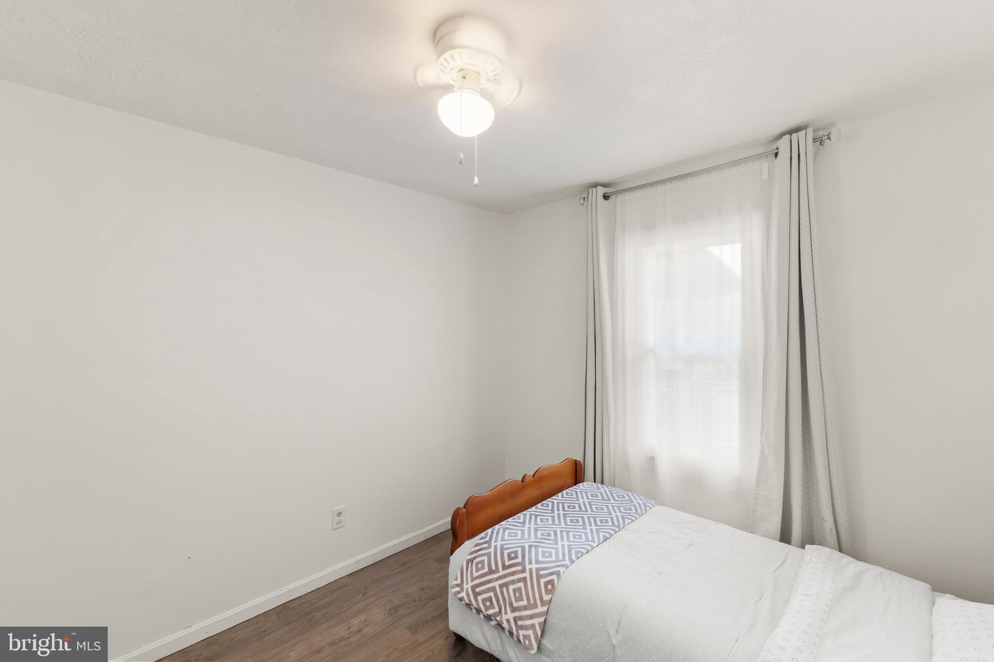 WHITSONS POINT - Residential