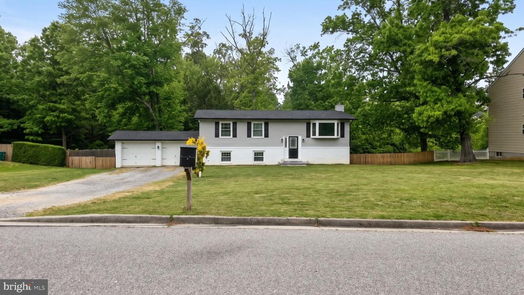Photo of 45364 Barefoot Drive, CALIFORNIA, MD 20619 (MLS # MDSM2030838)