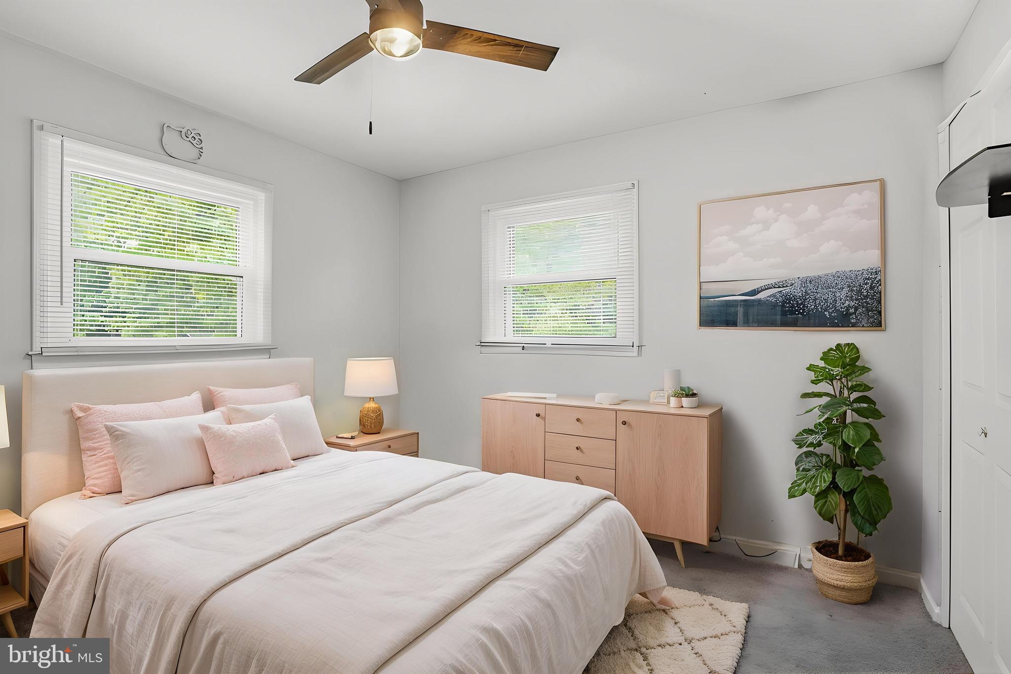 BAREFOOT ACRES - Residential