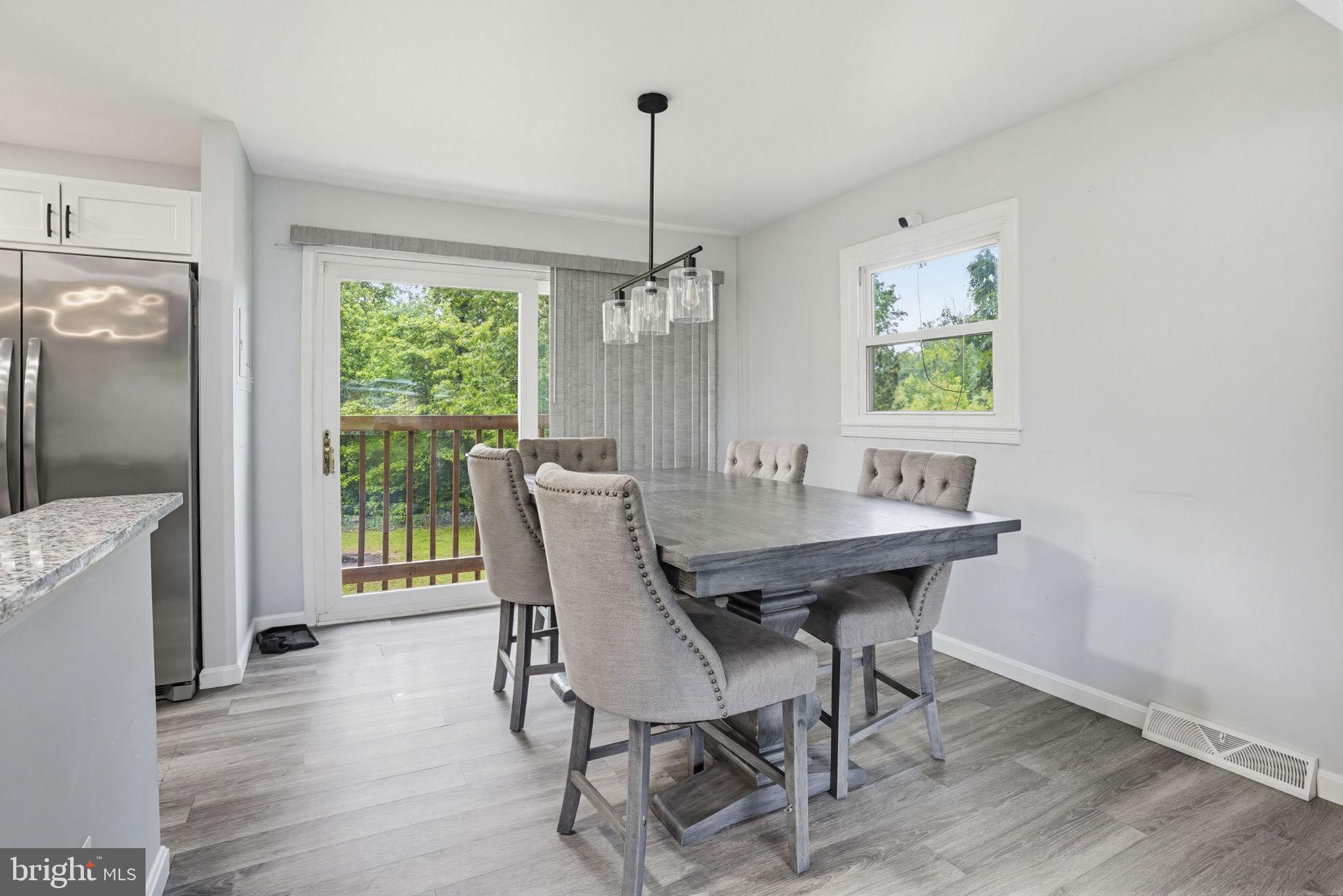 BAREFOOT ACRES - Residential