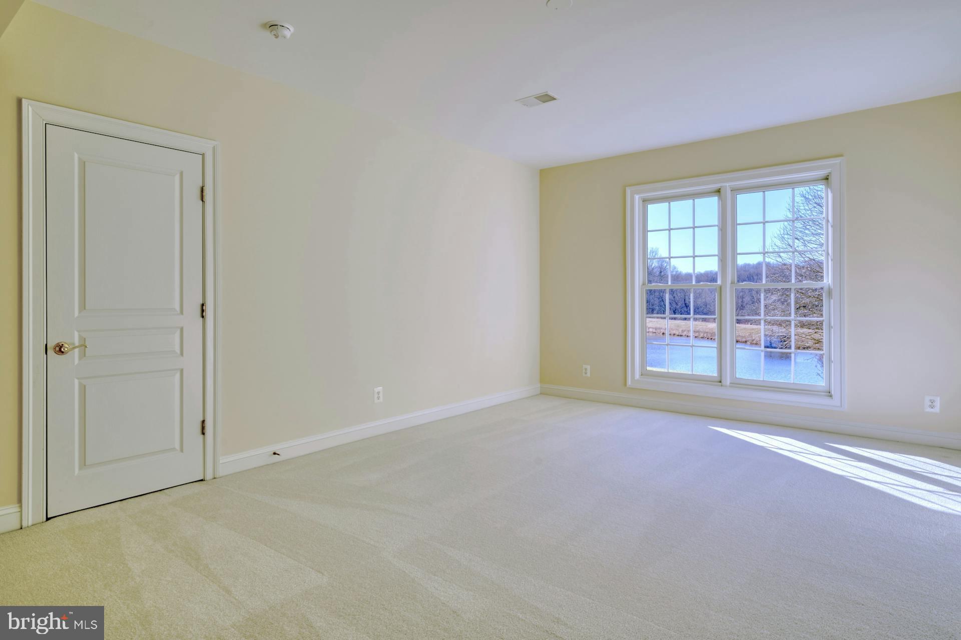 TIMBERLAKE ESTATES - Residential