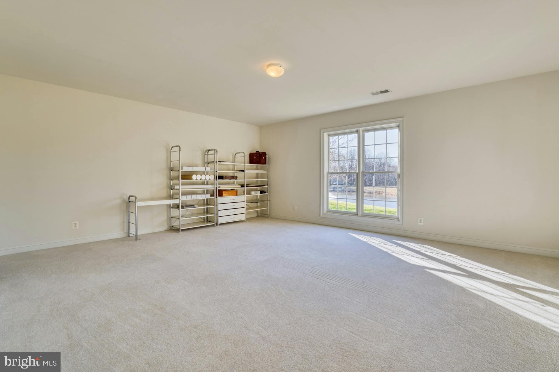 TIMBERLAKE ESTATES - Residential