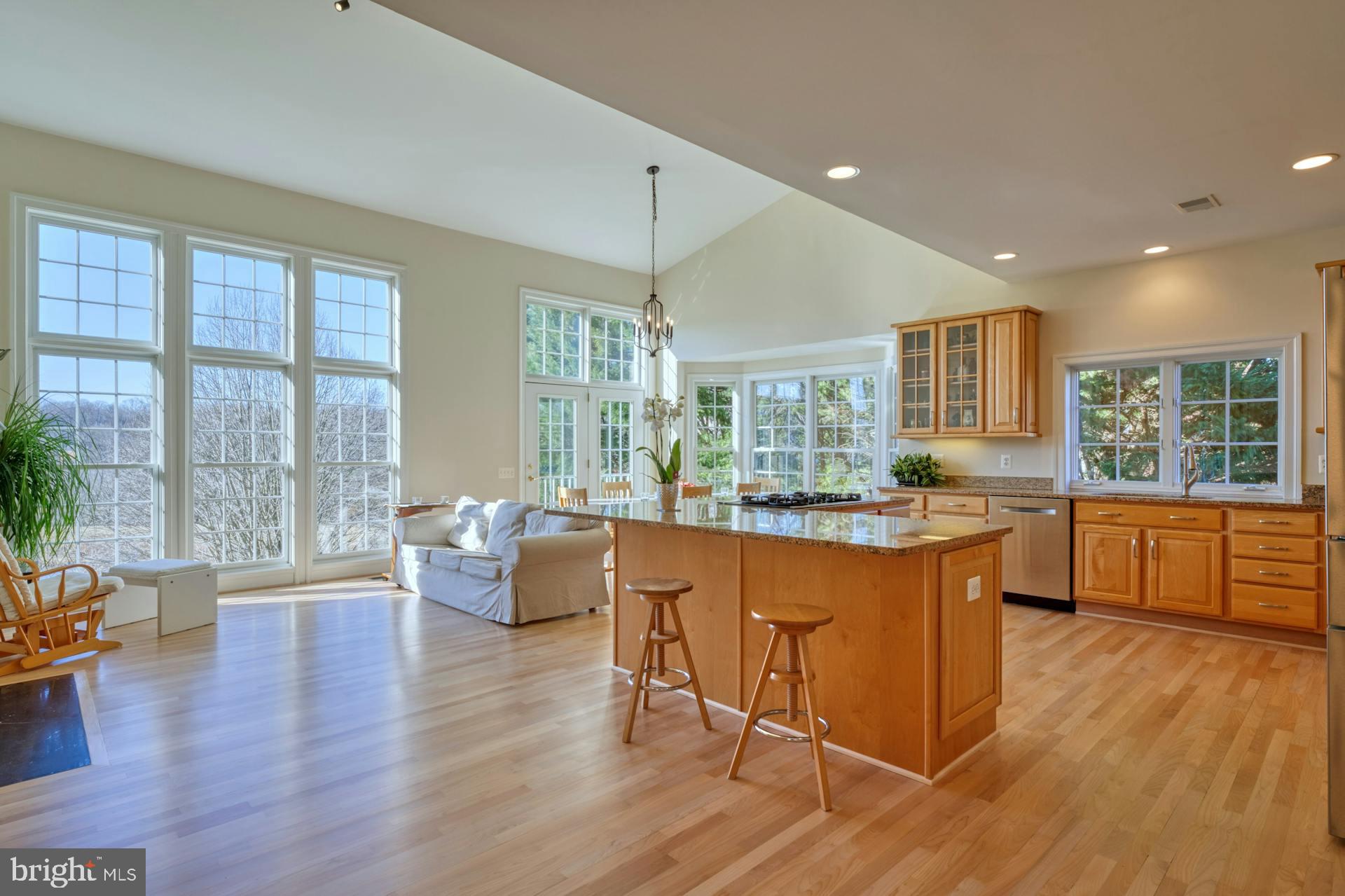 TIMBERLAKE ESTATES - Residential