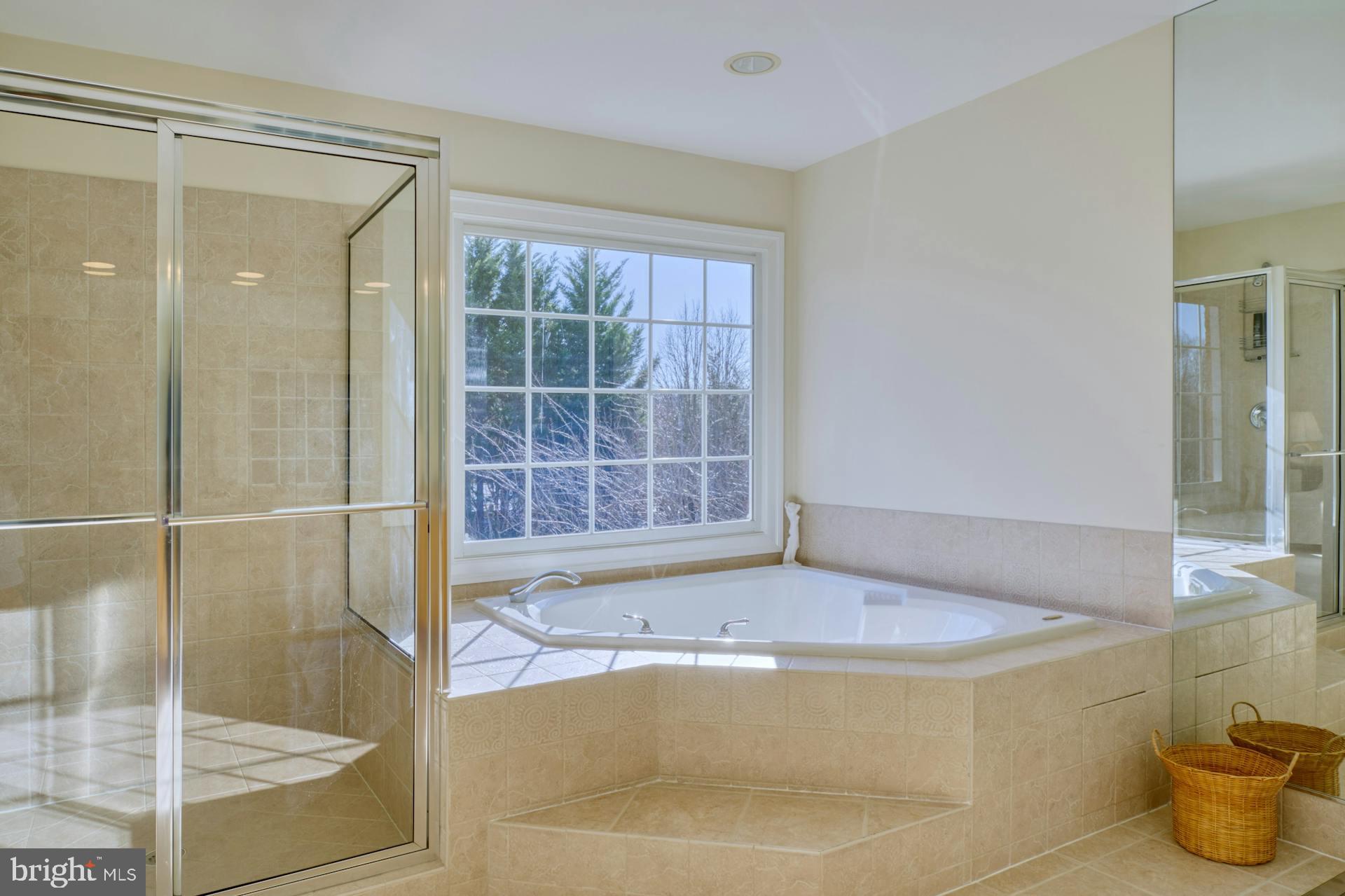 TIMBERLAKE ESTATES - Residential