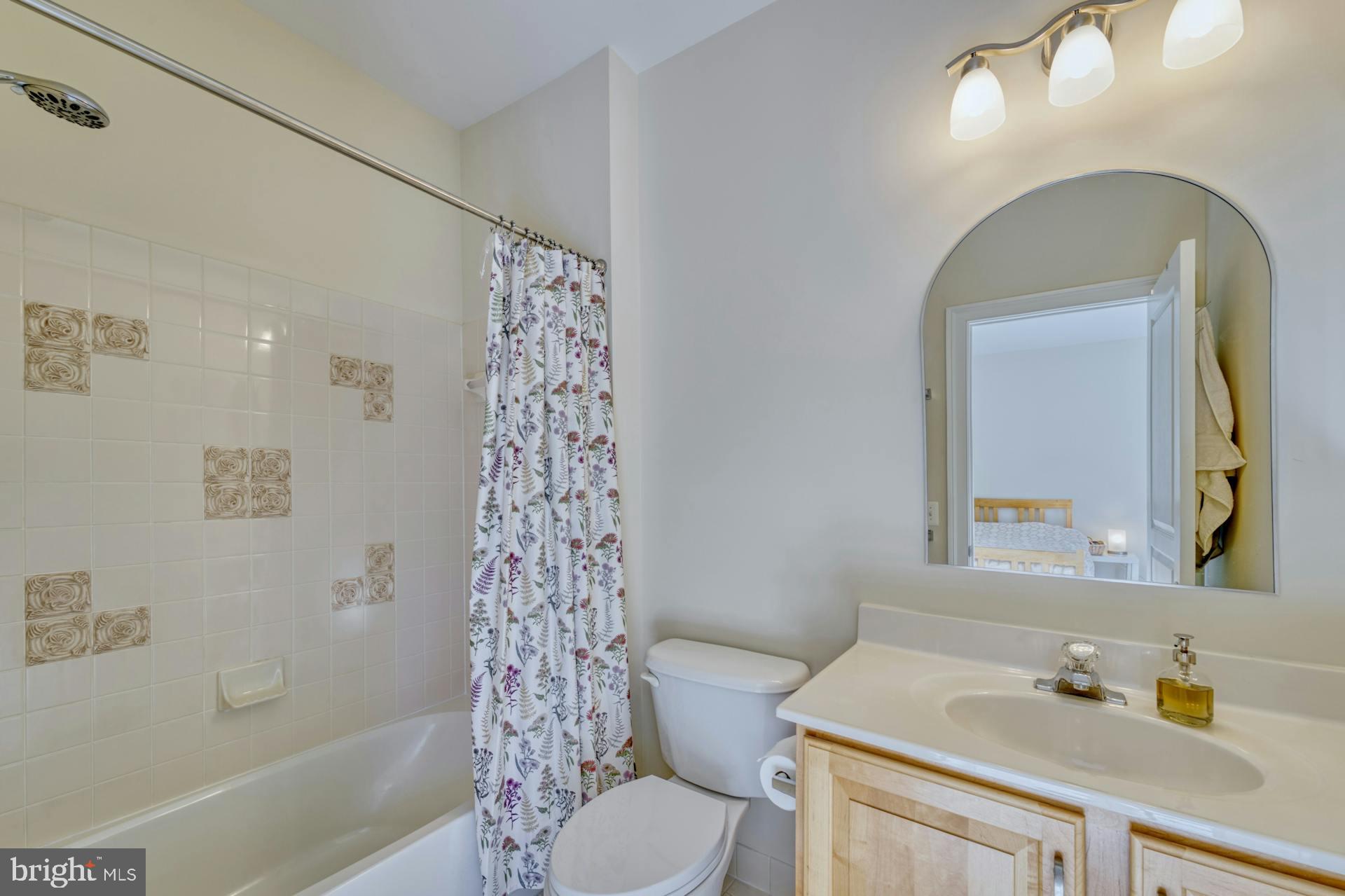 TIMBERLAKE ESTATES - Residential