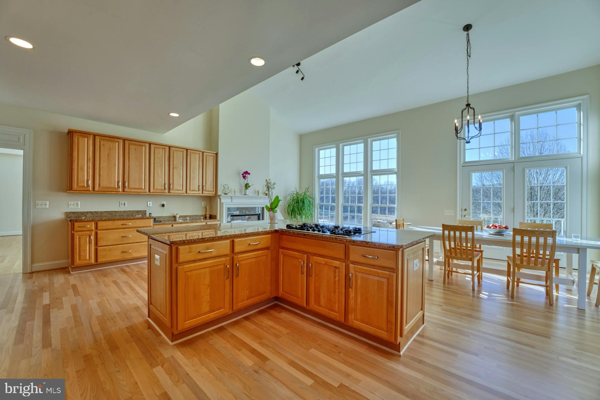 TIMBERLAKE ESTATES - Residential