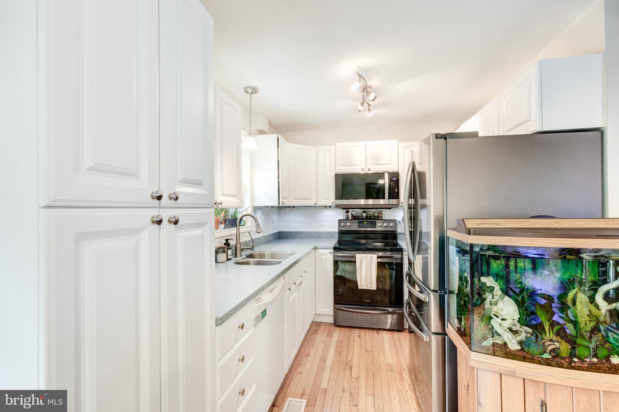 WHITE SANDS - Residential