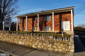 Photo of 604 Wilson Street, MARTINSBURG, WV 25401 (MLS # WVBE2054658)