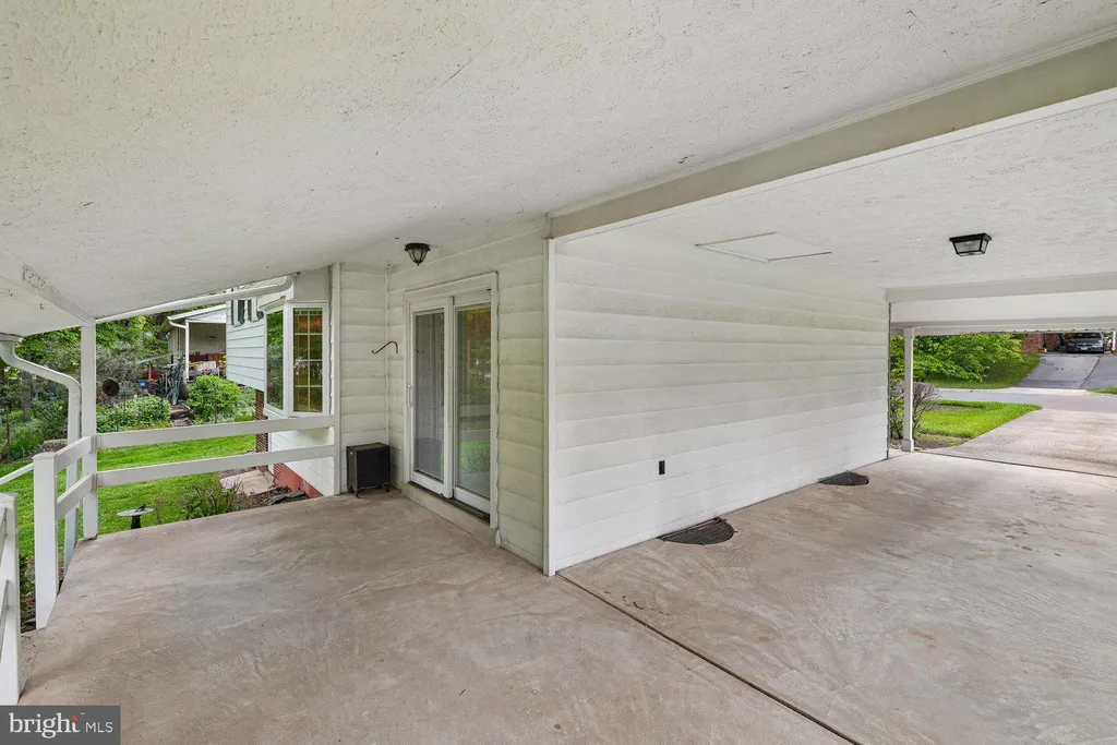 Additional image 6 of 205 Tulip Drive, Gaithersburg, MD 20877