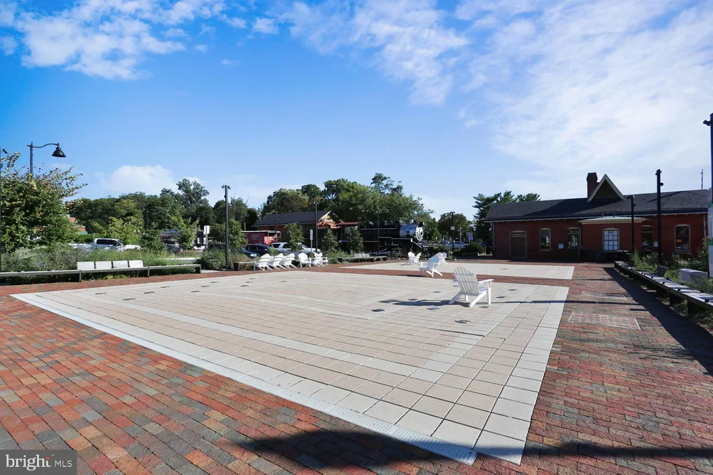 Additional image 69 of 205 Tulip Drive, Gaithersburg, MD 20877