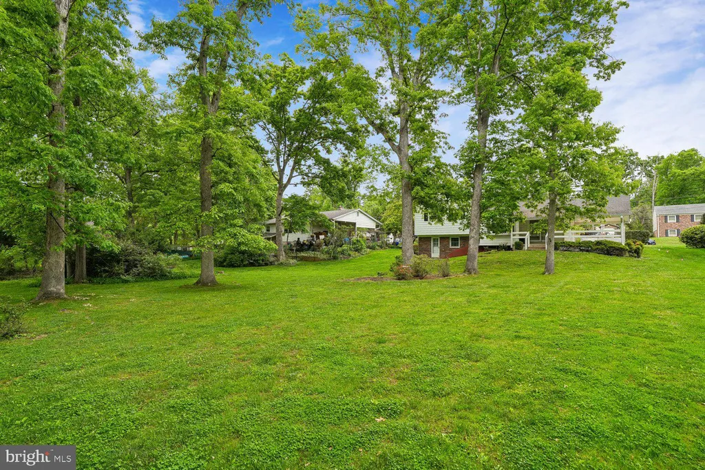 Additional image 5 of 205 Tulip Drive, Gaithersburg, MD 20877