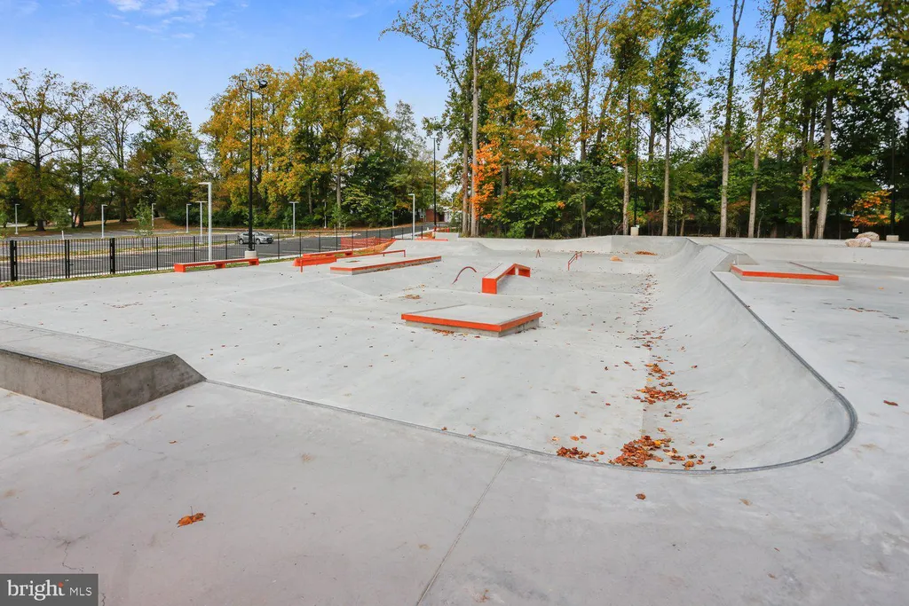 Additional image 33 of 205 Tulip Drive, Gaithersburg, MD 20877