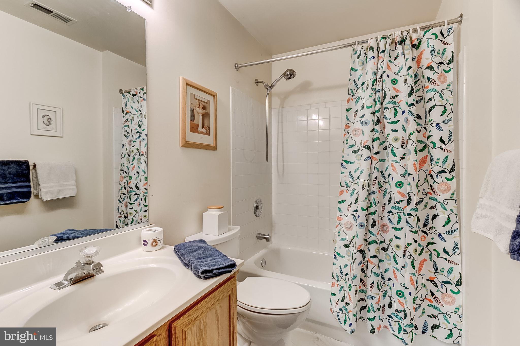 WARFIELDS RANGE - Residential