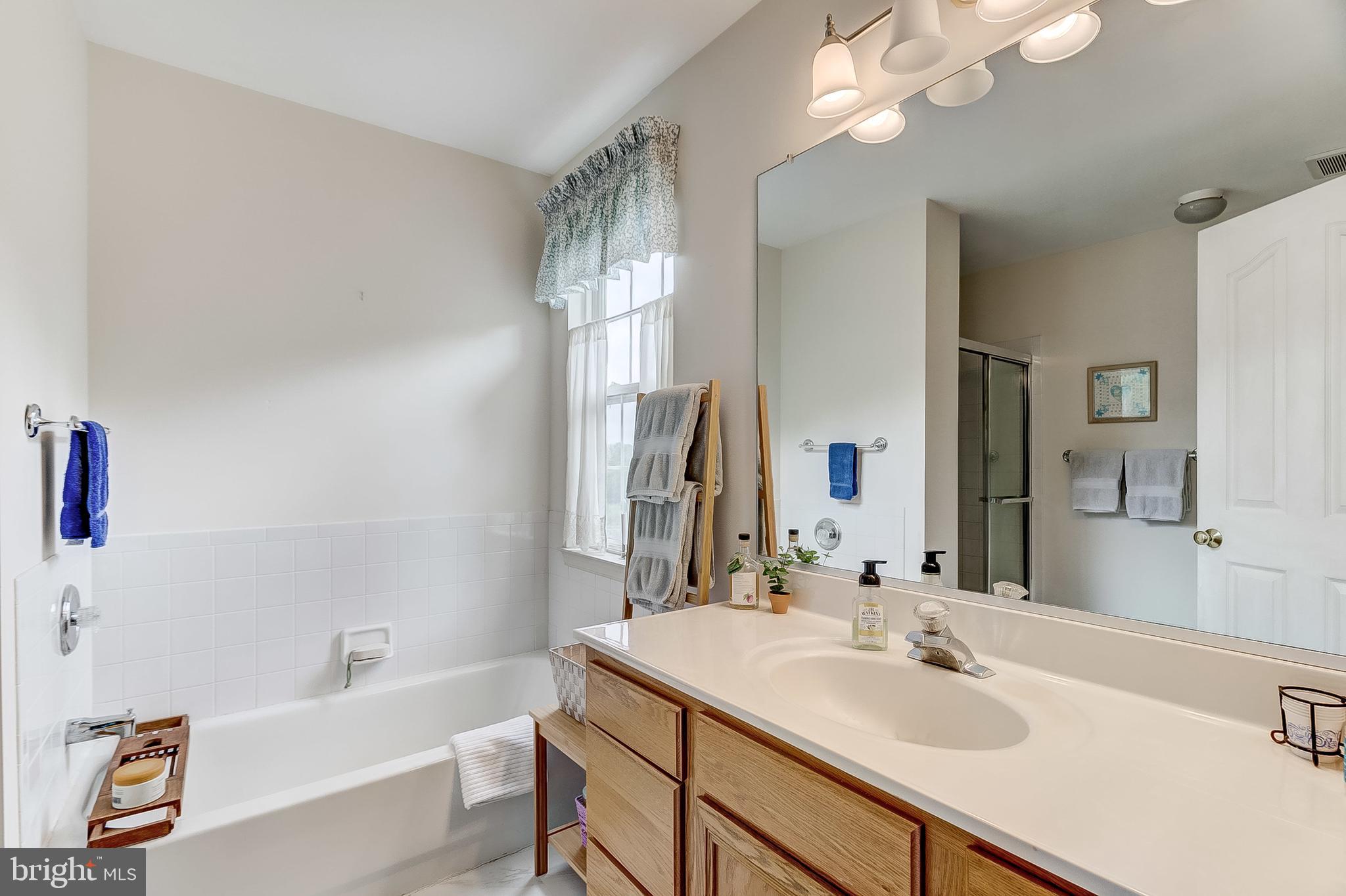 WARFIELDS RANGE - Residential