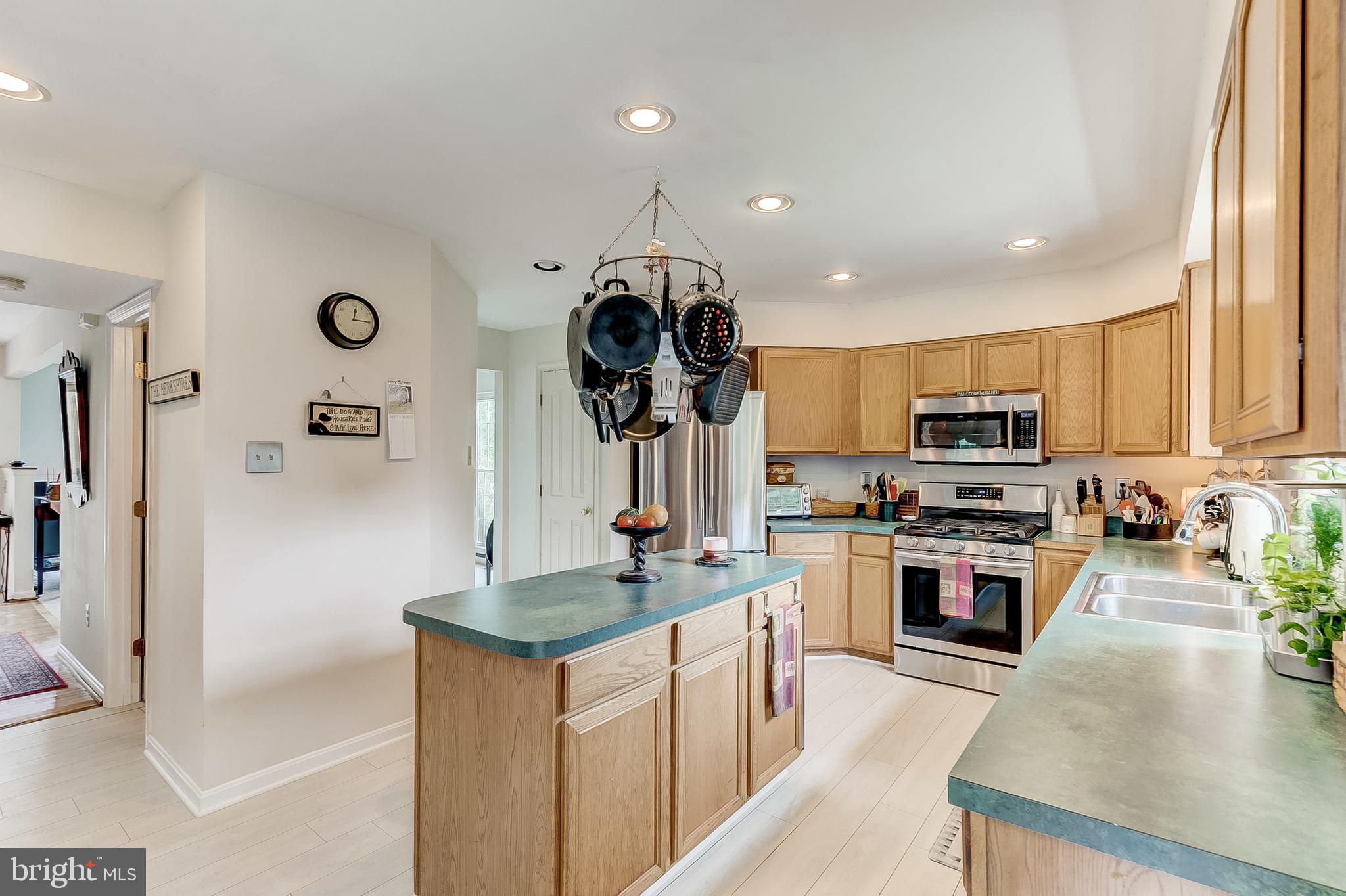 WARFIELDS RANGE - Residential