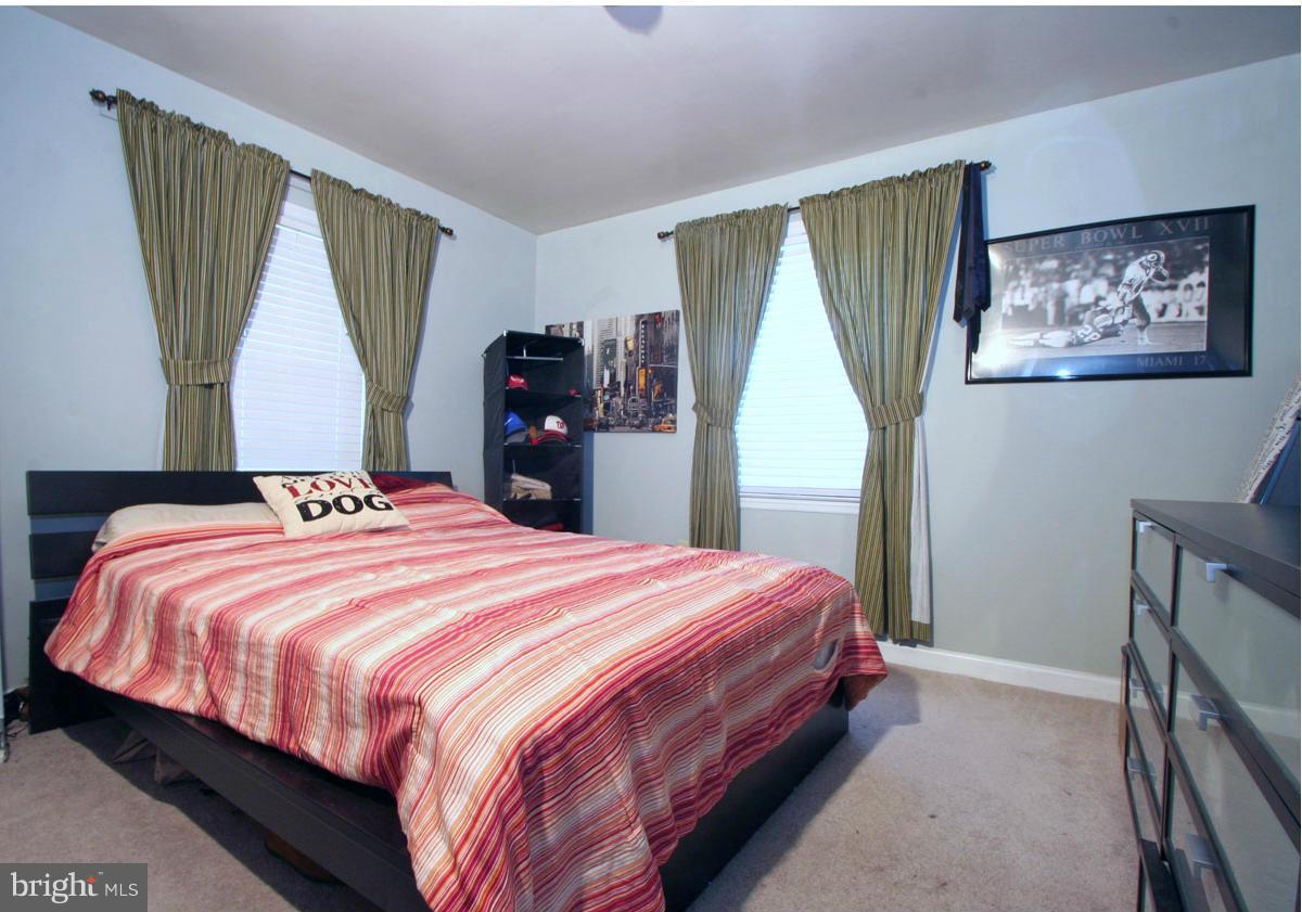 SHORELAND - Residential