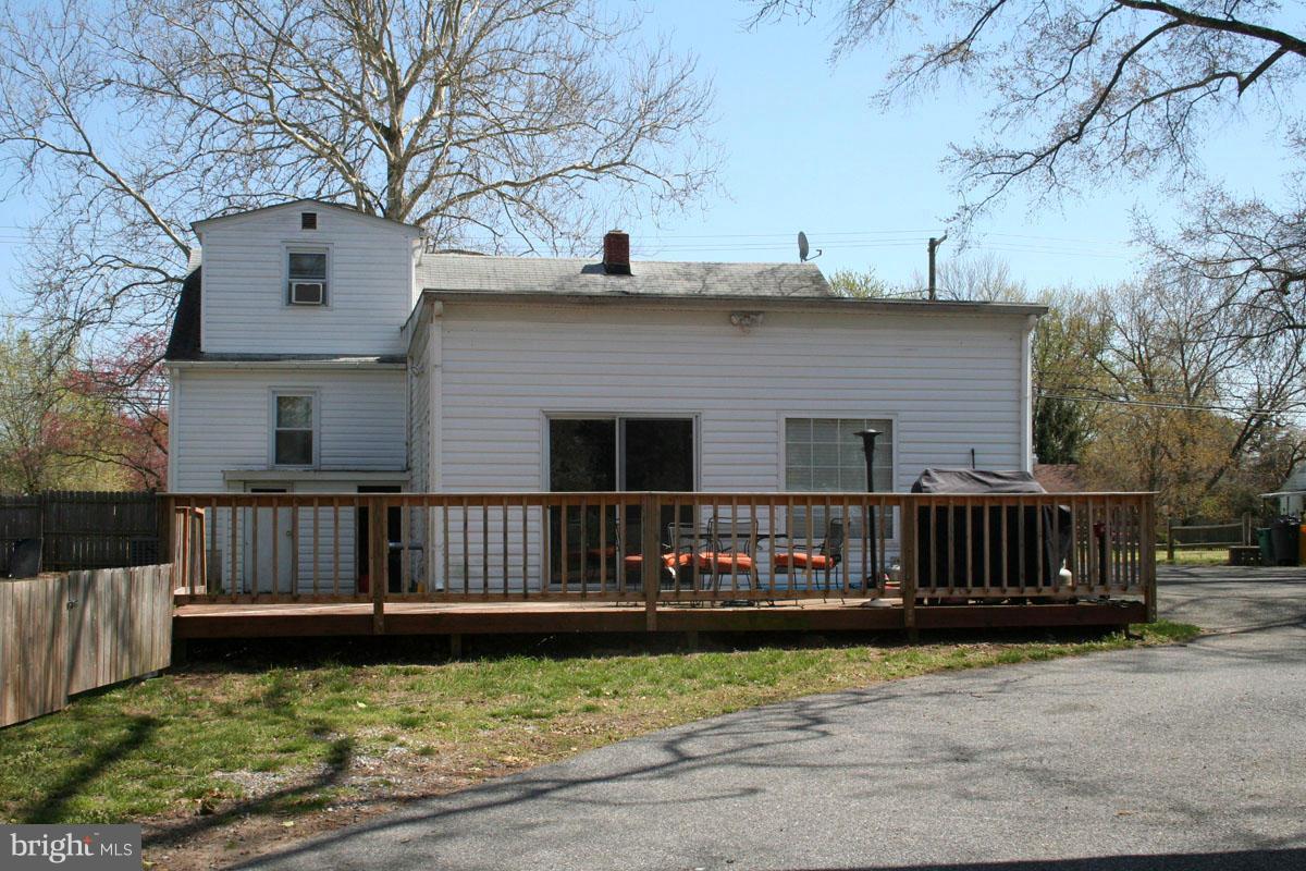 SHORELAND - Residential