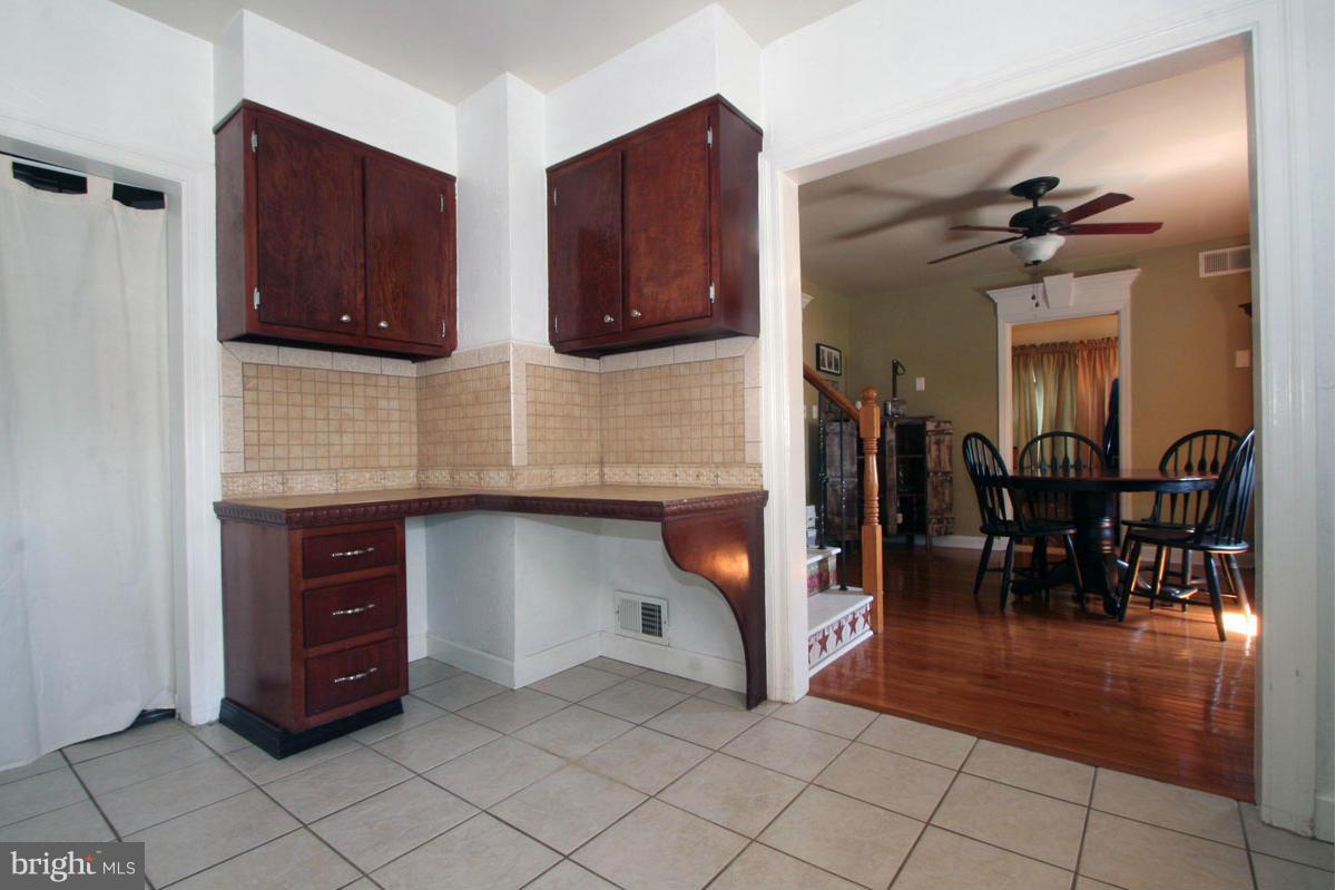 SHORELAND - Residential