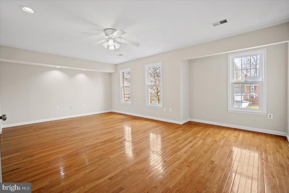 ELLENWOOD - Residential